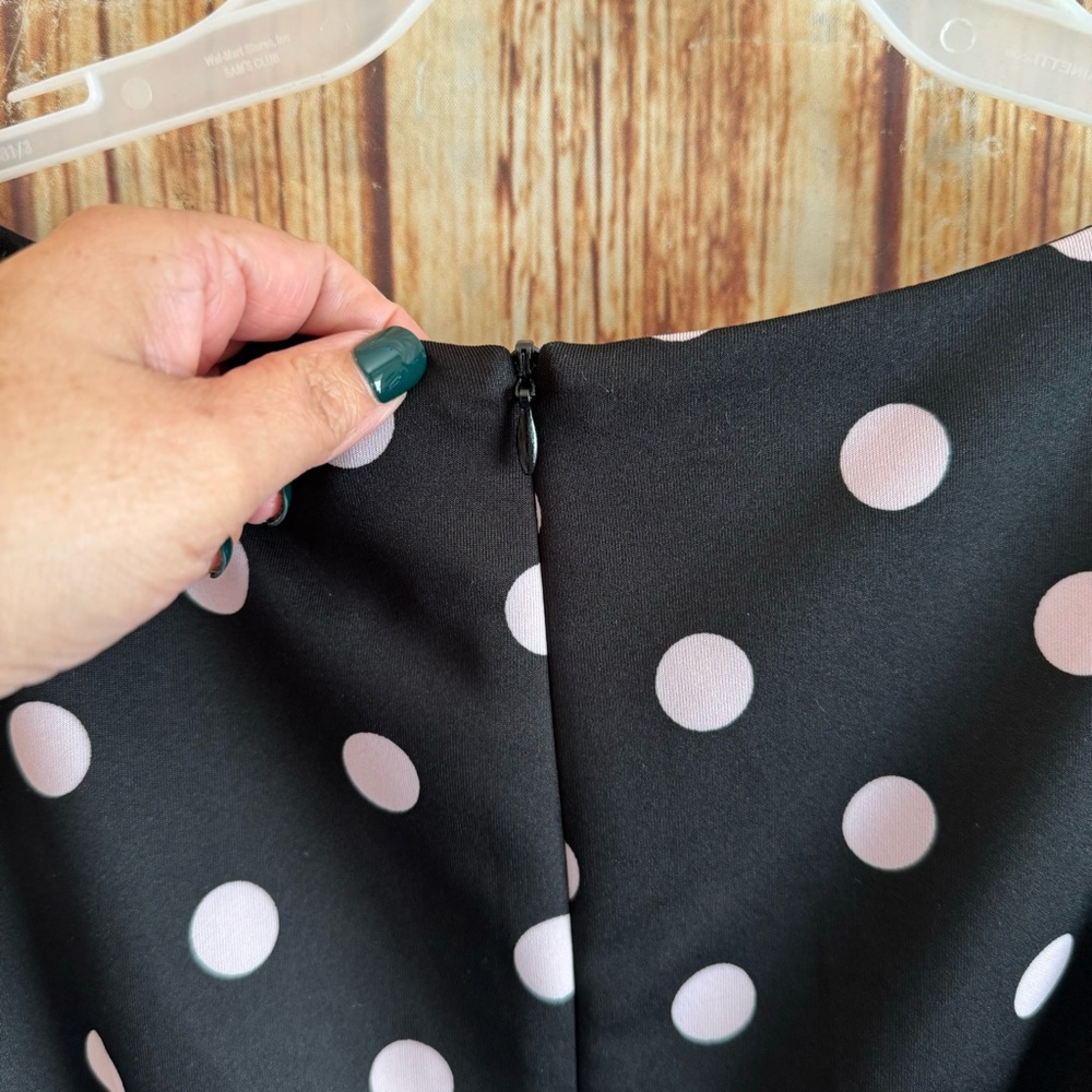 Polka Dot Sleeveless Dress - Black and White - Picture 13 of 14